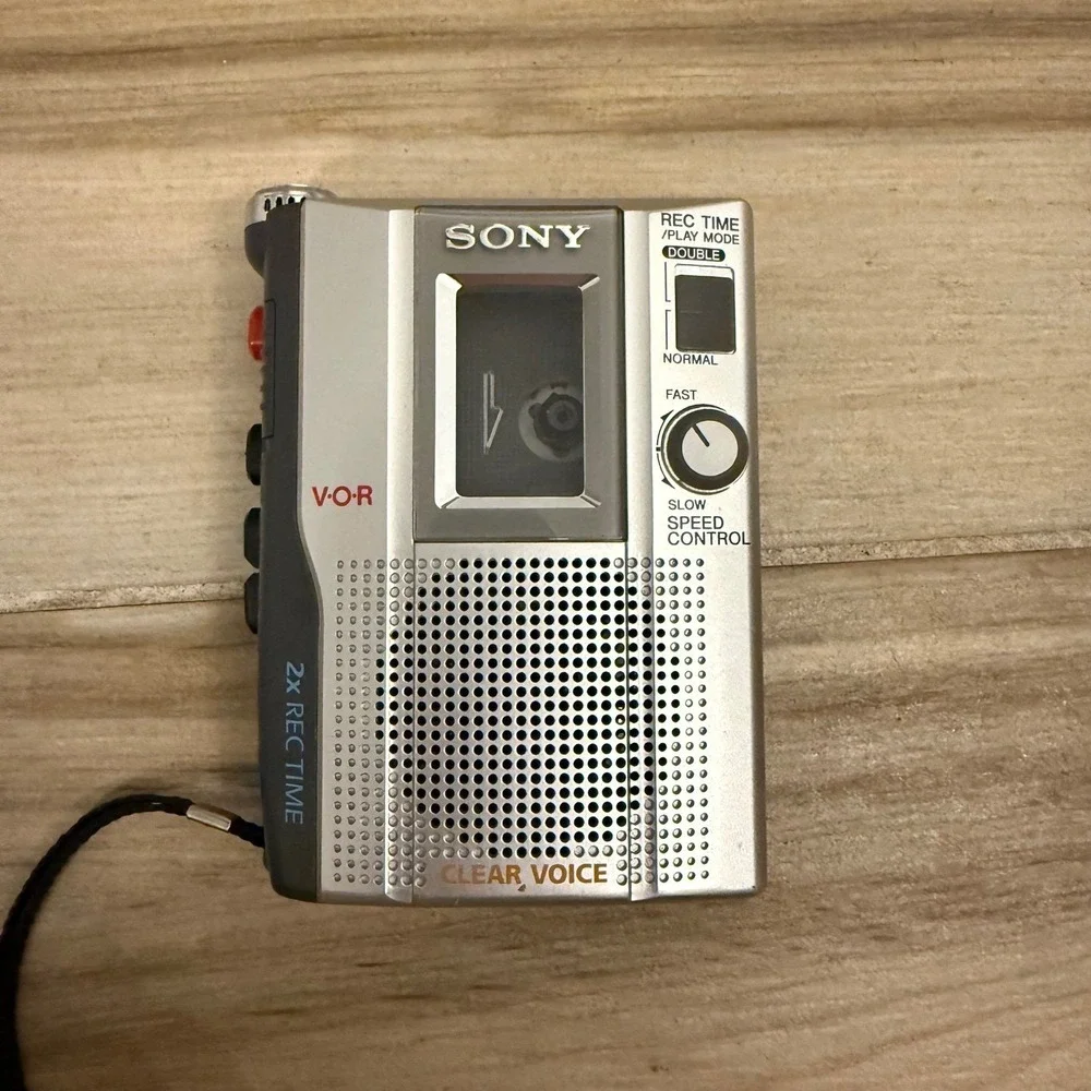 Sony TCM-200DV Handheld Standard Cassette Voice Recorder V-O-R Not Working